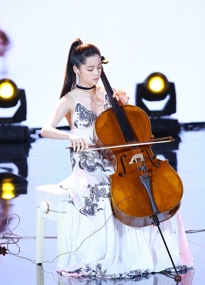 Do musician who play classical music earn much?