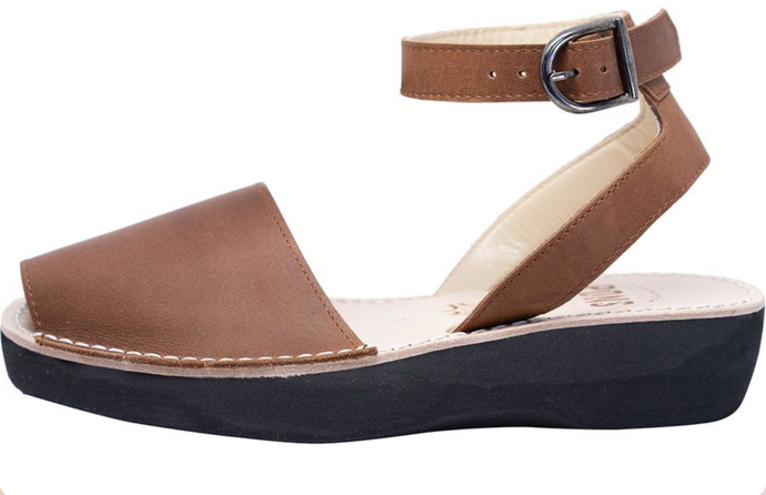 NOT THIS SHOE< don’t GET THIS UGLY ASS SHOE
