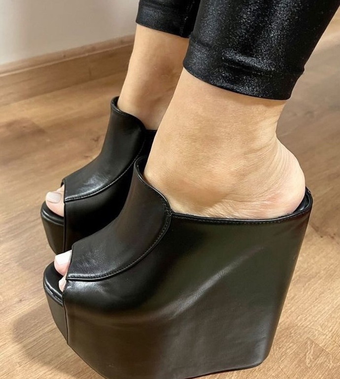Which black you like more?