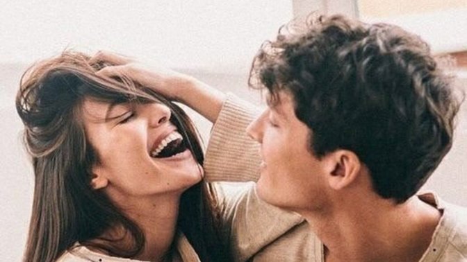 How can you tell if your best friend likes you as more than a friend?