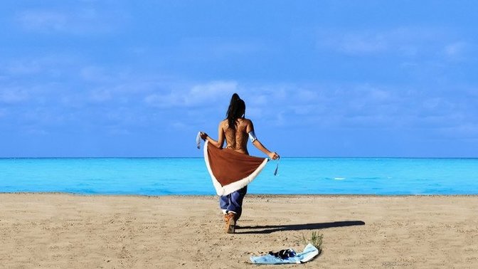 Would You Be Okay With Your Girlfriend Going To The Beach Without A Top?