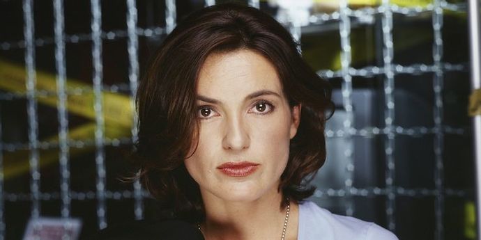 What’s your favorite detective benson hairstyle ?