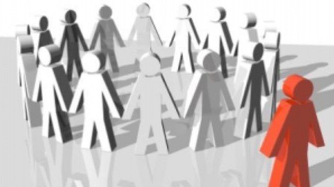 To promote the adaptation of immigrants, for you what is the best solution, assimilation or integration?