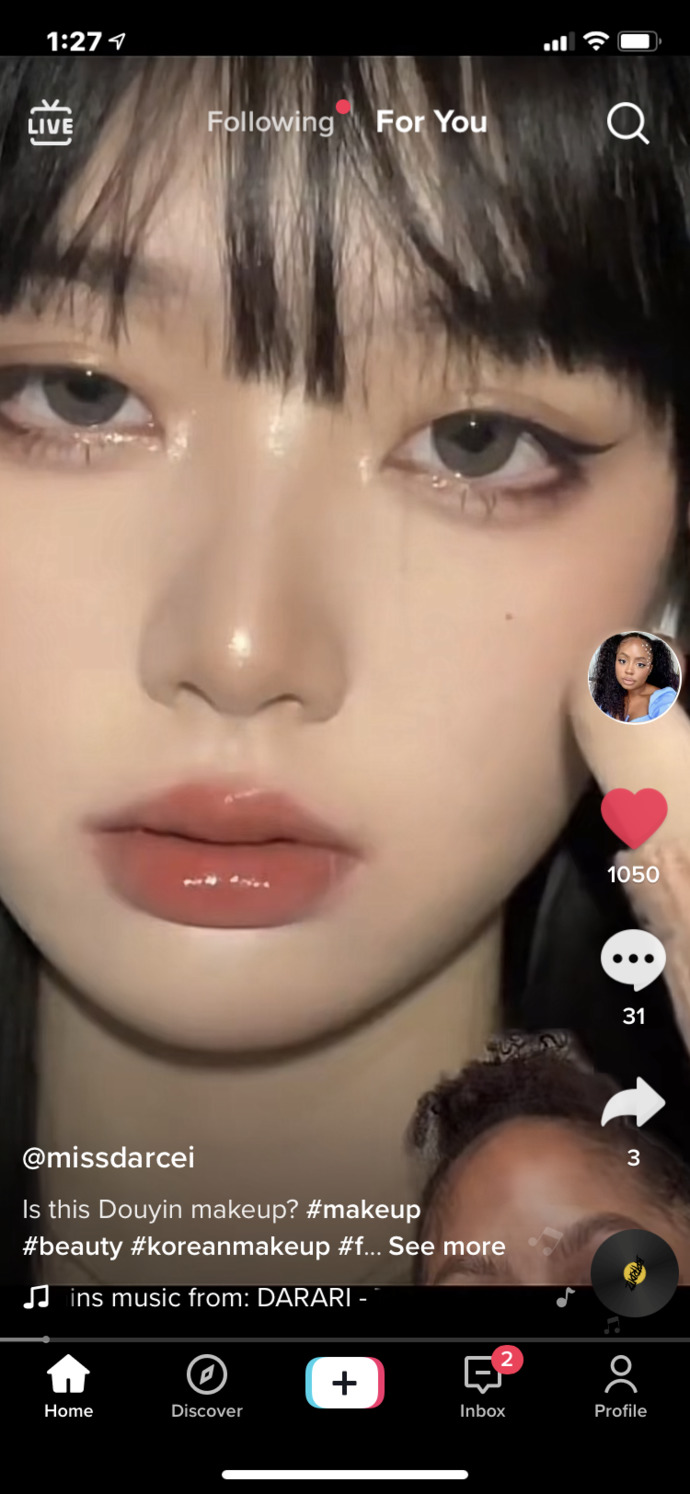 Pick a makeup look for me tomorrow part 1 ?