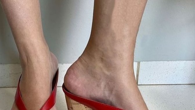Girls, Which kind of slippers you wear at home?