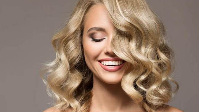 Do men prefer blondes?