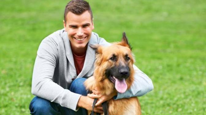 Do girls like guys with pets?