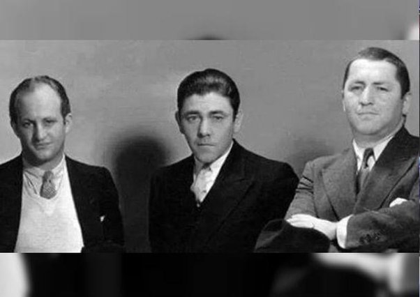 3 Stooges out of character