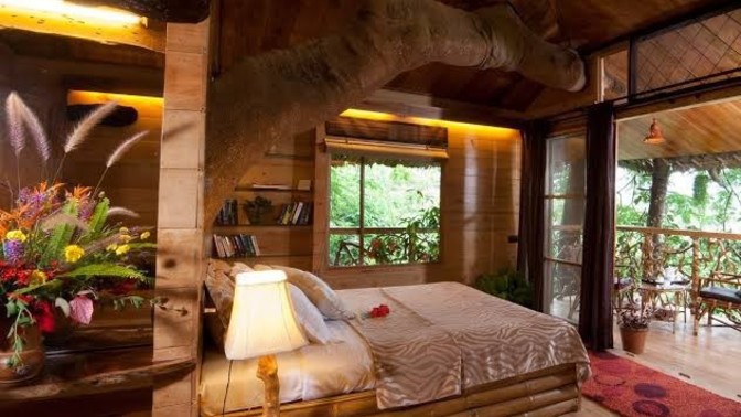 Would you have a romantic night at this resort?