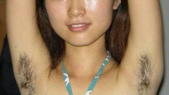 Should a girl have armpit hair or not?