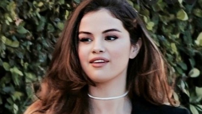 Who is the most beautiful? Selena Gomez or Hande Ercel?