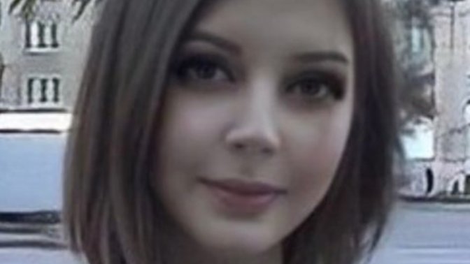 What do you think her Rising Sign is?
