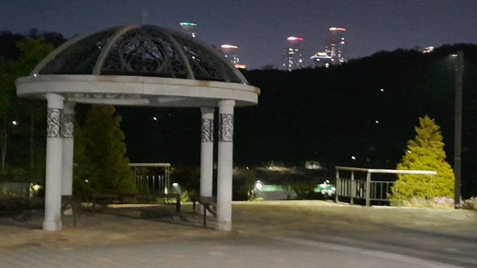 The new apartment I live in has this giant park and recreation center directly outside of it, but I'm not an outdoorsy person. What should I do?