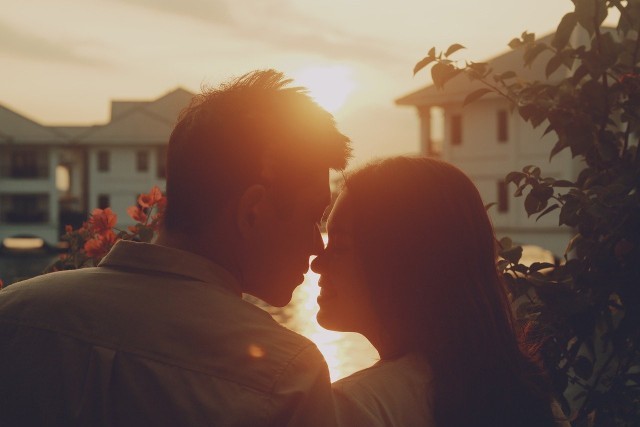 Where have you met your girlfriend/boyfriend for the first time?