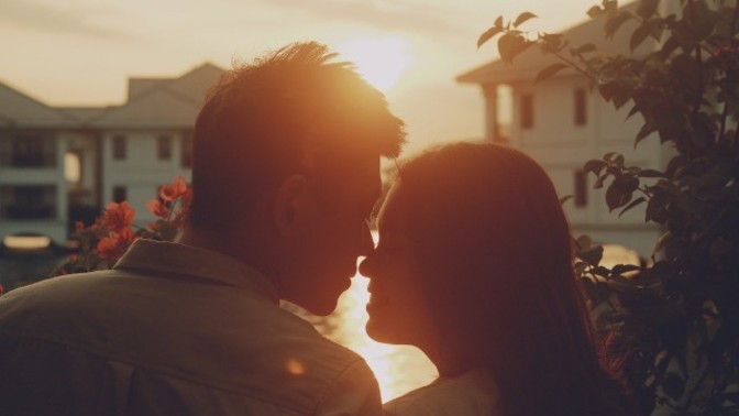 Where have you met your girlfriend/boyfriend for the first time?