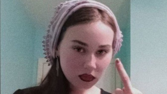 Does the middle finger offend you (not when directed at you)?