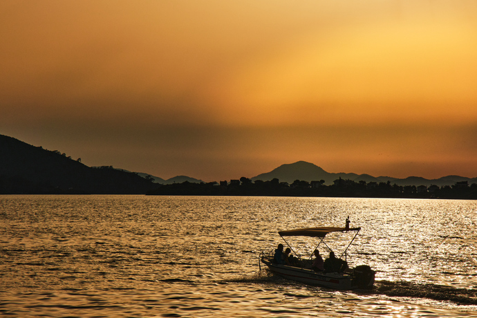 The Last Boat Left The Shore