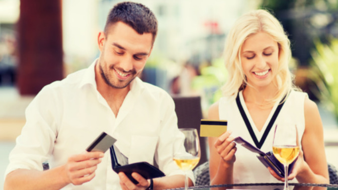 Straight Women: If a guy you find really attractive refuses to pay for you on a date and only goes Dutch, would that change your view of him?