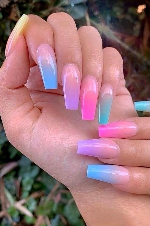 Is there a category of women who like guys with long nails? If so what are they called? Also is deal breaker if a guy enjoys having nails like this?