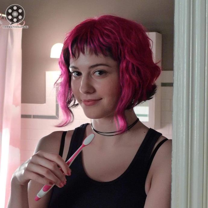 a mixture of cute and ''hot''