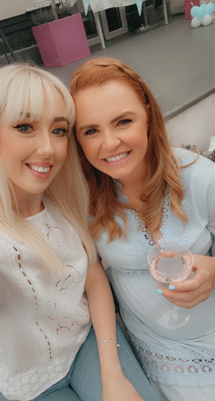 How to keep blonde hair healthy?