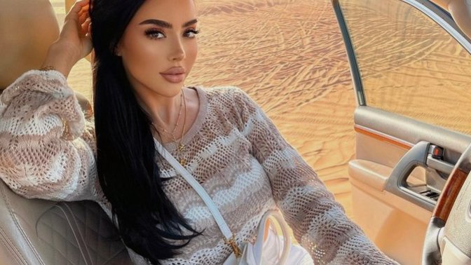 Does she have unique and ethereal beauty that stands out from others?