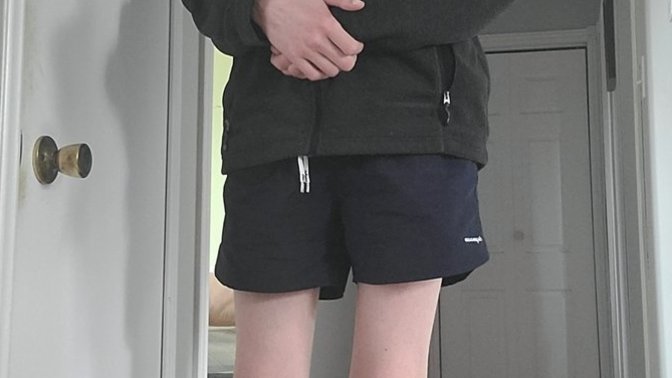 Can I wear these shorts with my thin legs?