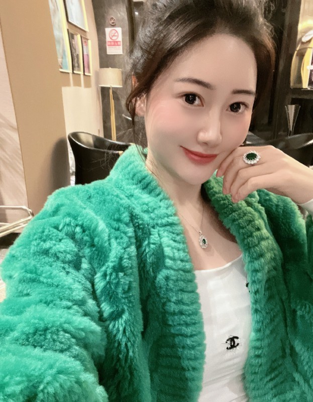 为您的图片添加标题...
