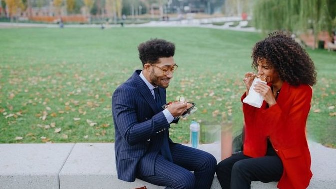 Do you think its ok for a husband or wife to go out to eat lunch on their break with the opposite sex co-worker? Would you have a problem with it?