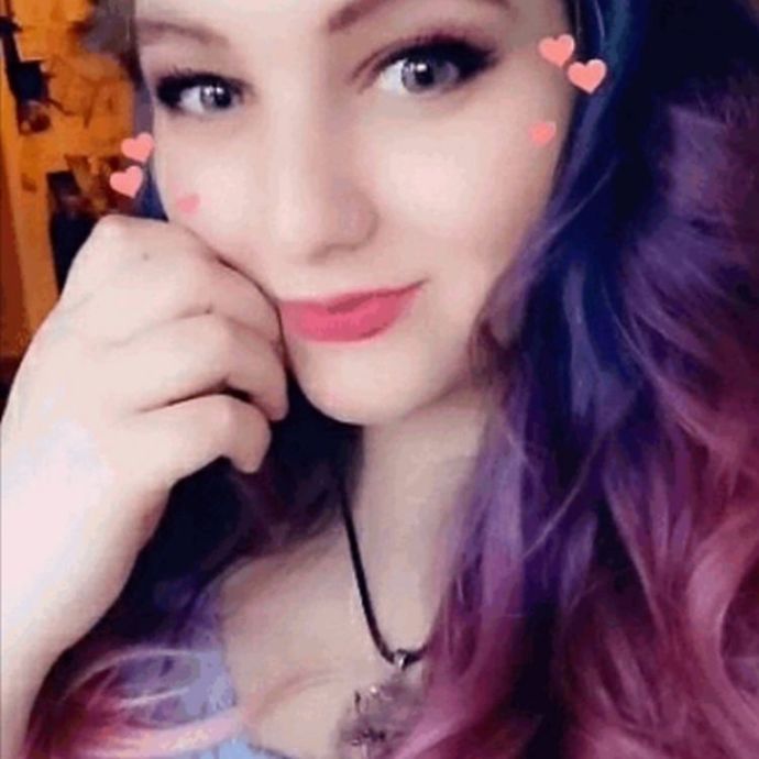 Her avatar pic