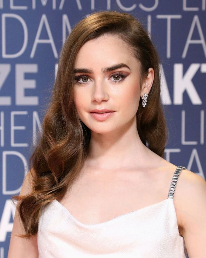 Do you think actress Lily Collins is pretty?