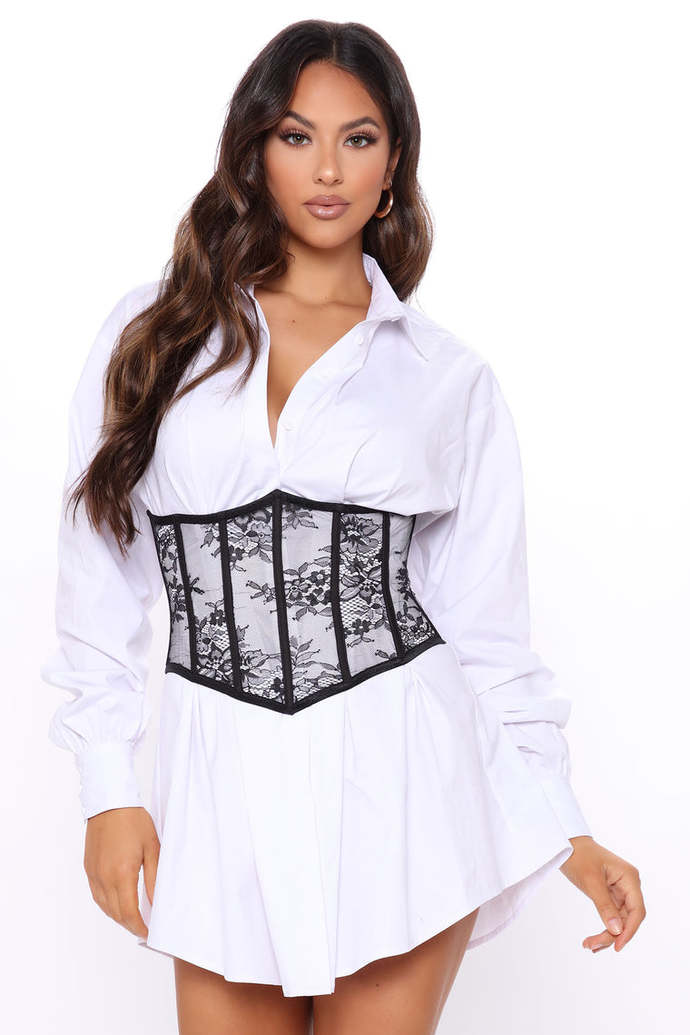 Nice little play outfit with "corset" accent (emphasis on LITTLE). :- )