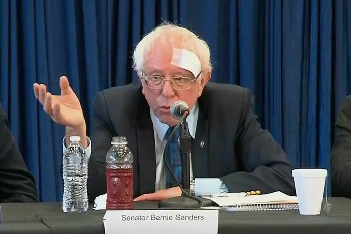 Dont you think its stupid that the entire country cant vote in the presidential primary on the same day?