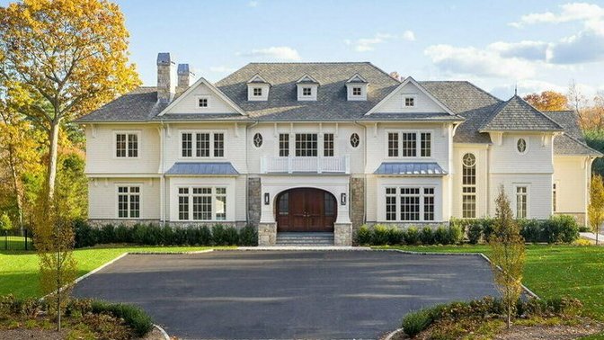 Girls, are you intimidated if a man you're interested in owns his own house 🏡?