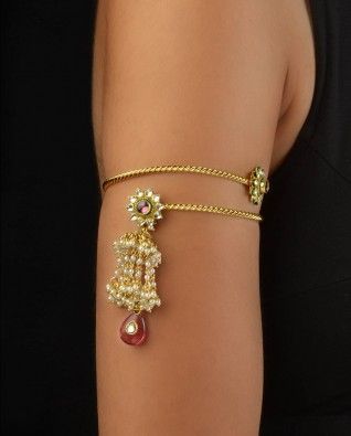 Which piece looks best for daily wear as a Christian motive jewerly?
