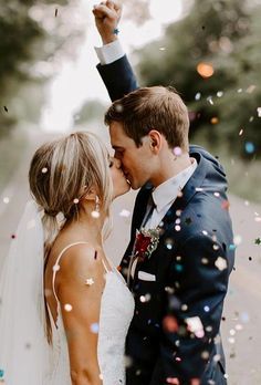 Is it the mans job to sponsor the wedding costs?