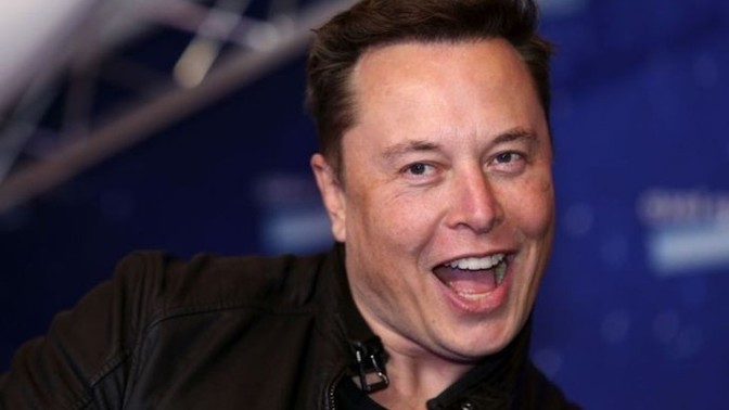 Who thanks Elon Musk should buy Netflix?