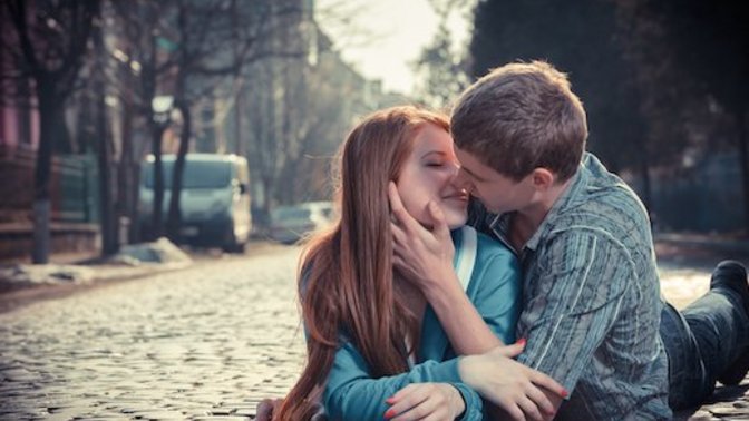 How old were you when you had your first kiss💋?