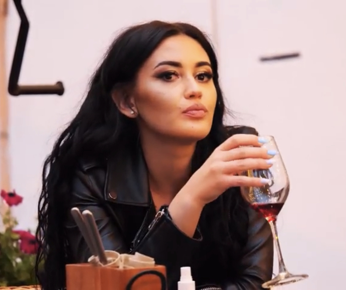 Is it weird that I find it hot when girls wear leather jackets?