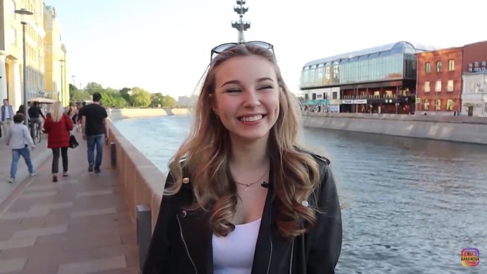 Is it weird that I find it hot when girls wear leather jackets?