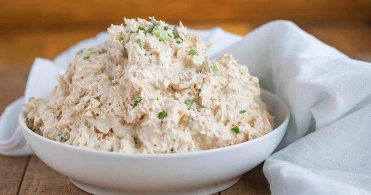 Mayonaise or miracle whip in tuna fish... tuna salad and potatoe salad