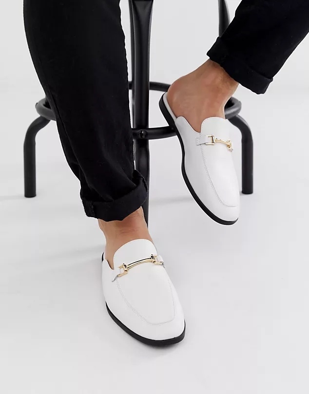 Can men wear mules or is it strictly a feminine look?