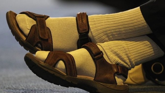 Socks with sandals. Approve or disapprove?