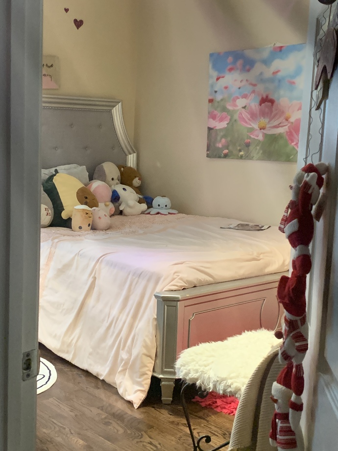 Thoughts on my room (I organized my makeup vanity)?