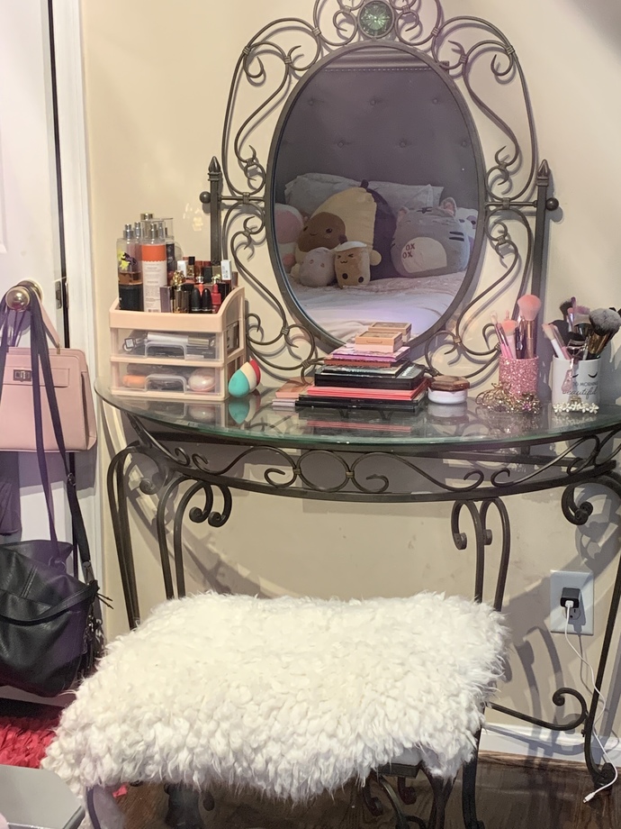 Thoughts on my room (I organized my makeup vanity)?