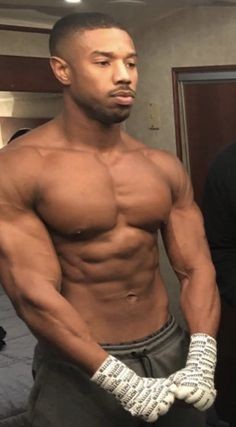 Ladies do you find Michael b Jordan physically attractive?