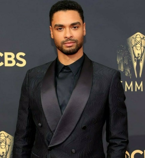 Name some celebs that you currently or used to crush on?