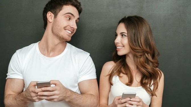 What are the signs or signals that Girls give when they like you?