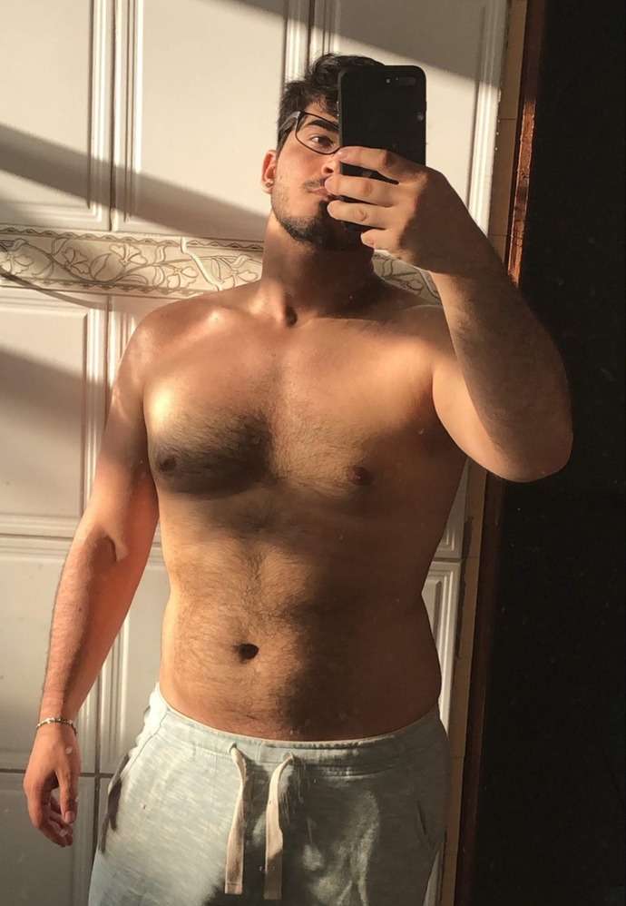 True or false women secretly find really muscular men but still within a natural limit to be the most attractive but just admit it? ?