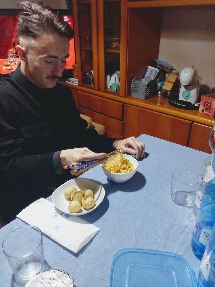 Do you eat soup with a spoon or a fork? GirlsAskGuys